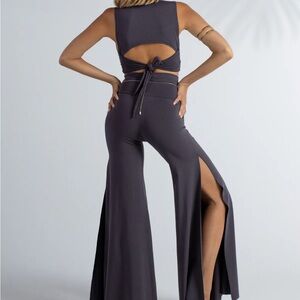 Royal Codes Juno Slit Pants size Medium